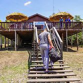 Amazon Boto Lodge