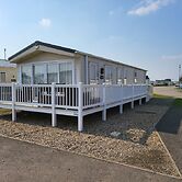 2br-sleeps6-fireplace-parking-patio-seaside