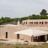 DONNAPAOLA MODERN FARM