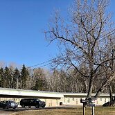 Edgewater Motel & Campground