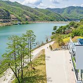 Chungnam Cheongyang Kongmaea Poolvilla