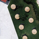 ELEATERRA HOTEL