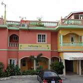 Tropical Court Hotel