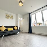 Worksop Newly Refurbished 3-bedroom House