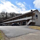 PLYMOUTH MOTOR LODGE