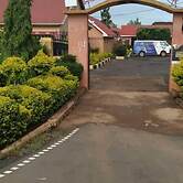 The Pearl Hotel Kumi