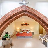 Grade 2 Listed Converted Church, Within 750yrds to Southsea Beach