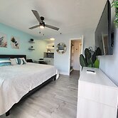 Barefoot Mailman Inn & Suites