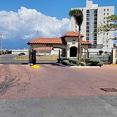 Bayfront Villas and Apt