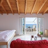 The Island Life Apartments by Konnect, Ipsos Beach