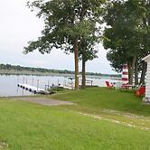 The Lakeside Lodge