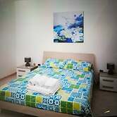 Bright Apartment a few km From the sea