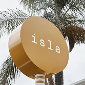 The Isla & Casita Motel