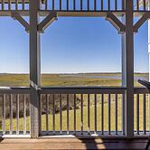 Charleston-style Row House Featured on Hgtv w/ Wifi & Creek Views