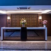 CHRISTEE SUITES HOTEL