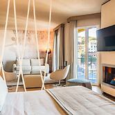 Miramare Suites
