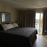 SHIPS INN Hotel