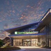Holiday Inn Express Tengchong Hot Spring by IHG