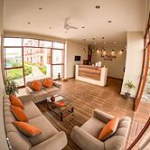 Hotel La Colina