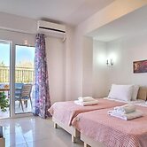 Best Family Friendly Villa Near Lake Kournas