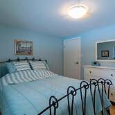 LUXURIOUS 5,500 sqft Home: 5 Br/5 Ba | PRIVATE Pool & Hot Tub | STEPS 