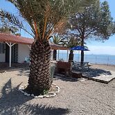 Beachfront/2br/garden/bbq/seaview/quietretreat