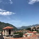 Puerta Apartments