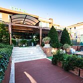 HOTEL QUERINI - Essential Business Hotel, Sandrigo
