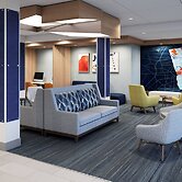 Holiday Inn Express and Suites Hollister by IHG
