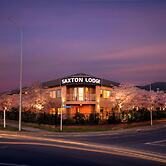 Saxton Lodge