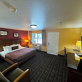 The Royal Victorian Motel