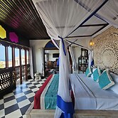 Dhow Palace Hotel