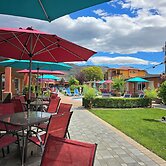 Sahara Courtyard Inn