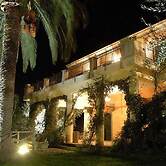 Antico Borgo Etneo Country Hotel