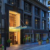 Renaissance Cincinnati Downtown Hotel