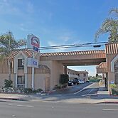 Rainbow Inn - Near Adventure City