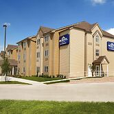 Microtel Inn & Suites by Wyndham Kenedy/Karnes City