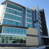 The Grand Winnipeg Airport Hotel by Lakeview