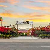 El Royale Hotel Near Universal Studios