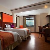 Best Western Plus Makassar Beach