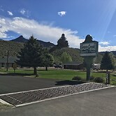 Green Creek Inn and RV Park