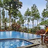 Jambuluwuk Convention Hall & Resort Puncak