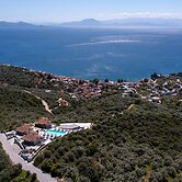 Karavia Lux Inn