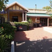 Dongara Hotel Motel