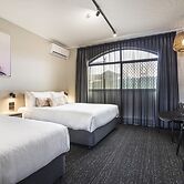 Nightcap at Springwood Hotel