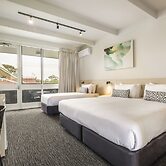 Nightcap at Seaford Hotel