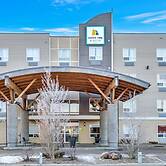 Home Inn and Suites Lloydminster