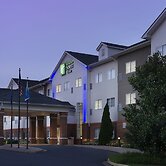 Holiday Inn Express & Suites Charlottesville - Ruckersville by IHG