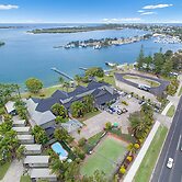 Moby Dick Waterfront Resort Motel