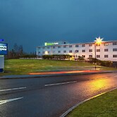 Holiday Inn Express Manchester Airport by IHG